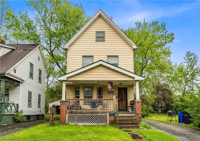 Homes for sale in Cleveland, OH | 3293 E 139th St, Cleveland, OH 44120 | MLS# 5206557