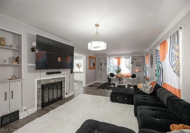 Photo 3 of Single family home for sale at 982 Roanoke Rd, Cleveland, OH 44121 | MLS# 5207069 | Listing updated on 2026-09-01