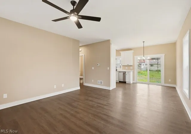 5th image of 7133 Marcelline Ct, Cleveland, OH 44125 | MLS# 5206122