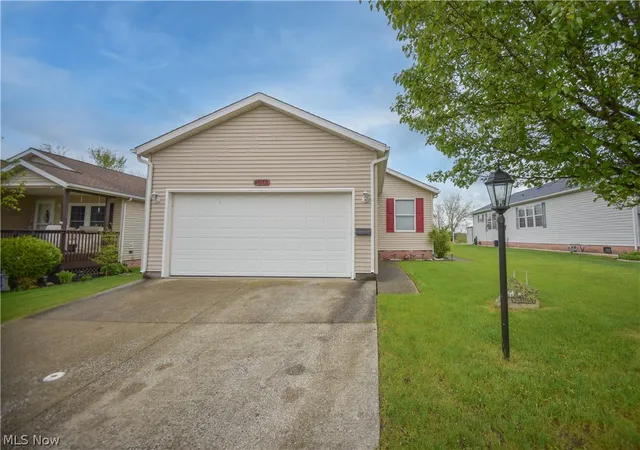 Homes for sale in Streetsboro, OH | 9075 Redhawk Dr, Streetsboro, OH 44241 | MLS# 5207126