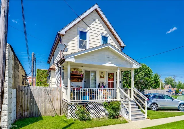 Homes for sale in Cleveland, OH | 7800 Guthrie Ave, Cleveland, OH 44102 | MLS# 5207208