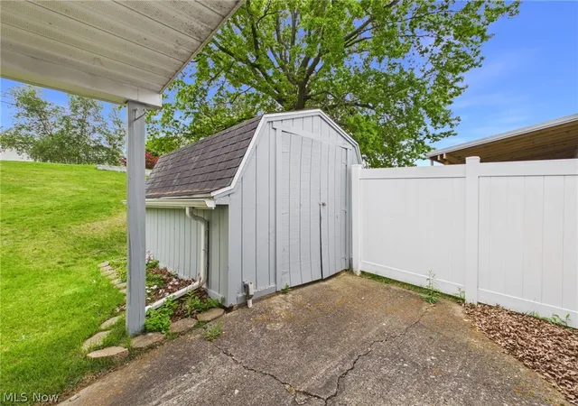 Homes for sale in Parkersburg, WV | 2504 New York Ave, Parkersburg, WV 26101 | MLS# 5206806