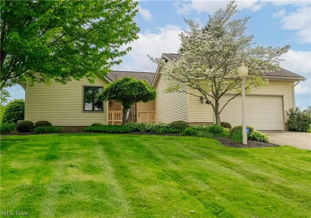 Homes for sale in Canton, OH | 3445 Cornwall Dr, Canton, OH 44708 | MLS# 5207057