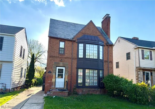 Homes for sale in Shaker Heights, OH | 3638 Lindholm Rd, Shaker Heights, OH 44120 | MLS# 5207247
