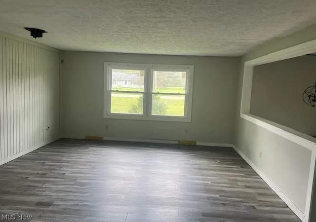 4th image of 11930 Woodin Rd, Chardon, OH 44024 | MLS# 5205737