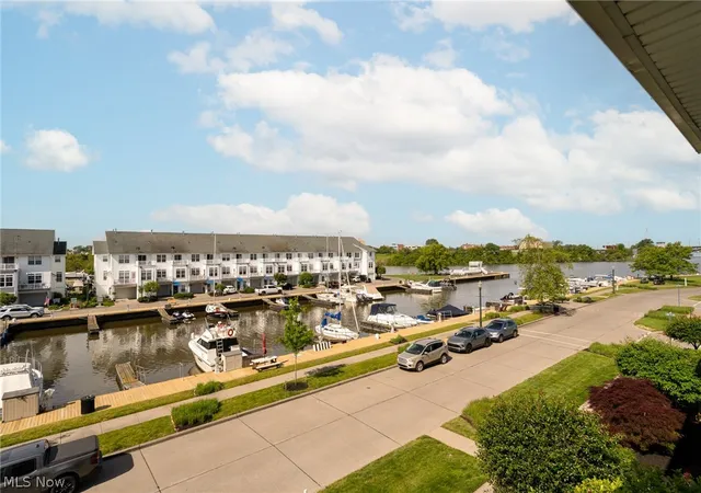 3rd image of 323 California Ave, Lorain, OH 44052 | MLS# 5207070