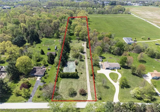 Photo 3 of Sale Pending at 5840 Boneta Rd, Medina, OH 44256 | MLS# 5205997 | Listing updated on 2026-08-25