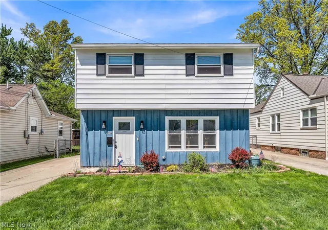 Homes for sale in Eastlake, OH | 1248 E 359th St, Eastlake, OH 44095 | MLS# 5207360