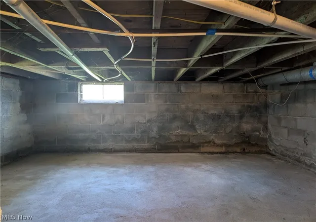16th image of 909 E 16th St, Ashtabula, OH 44004 | MLS# 5207472