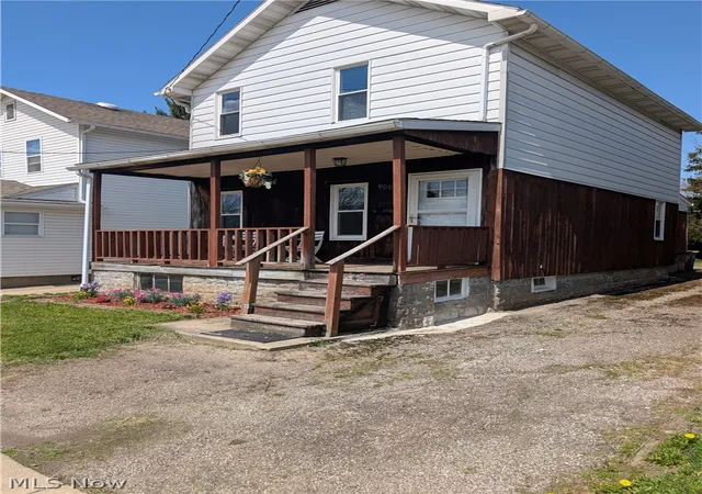 2nd image of 909 E 16th St, Ashtabula, OH 44004 | MLS# 5207472