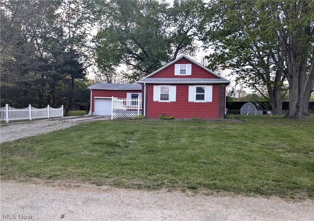 Photo 2 of Single family home for sale at 4047 John St, Atwater, OH 44201 | MLS# 5206751 | Listing updated on 2026-06-21
