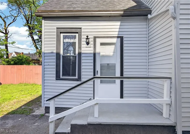 Homes for sale in Cleveland, OH | 2212 Selzer Ave, Cleveland, OH 44109 | MLS# 5207287
