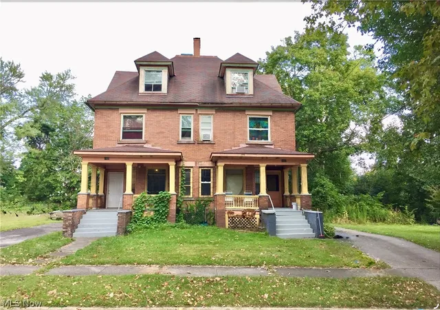 Multi family home for sale at 1447-1449 Ohio Ave, Youngstown, OH 44504 | MLS# 5206539