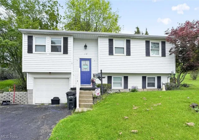 1st image of 112 Locust Ln, Saint Clairsville, OH 43950 | MLS# 5207708