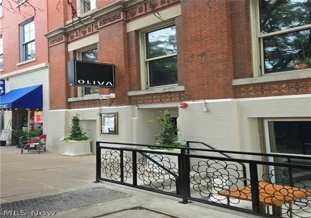 Homes for sale in Cleveland, OH | 408 W Saint Clair Avenue, Cleveland, OH 44113 | Houzeo