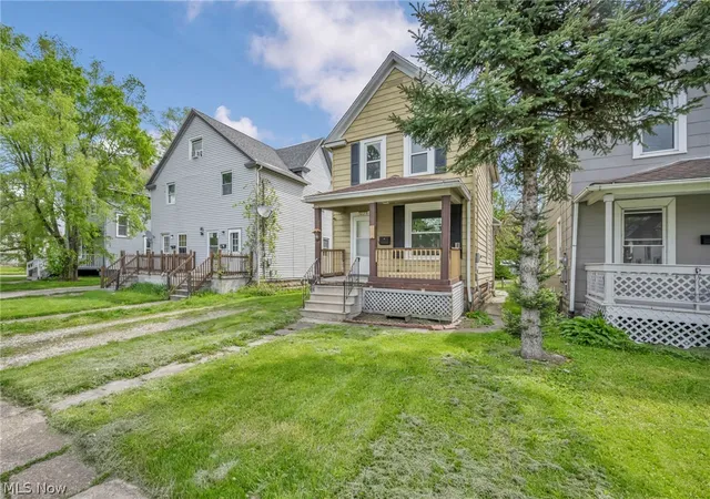 Homes for sale in Lorain, OH | 1023 W Washington Ave, Lorain, OH 44052 | MLS# 5190270