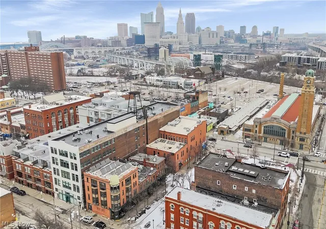 Homes for sale in Cleveland, OH | 1951 W 26th St #517, Cleveland, OH 44113 | MLS# 5206551
