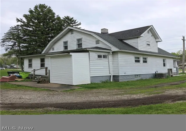 Homes for sale in Newton Falls, OH | 719 Ticknor Ave, Newton Falls, OH 44444 | MLS# 5207710