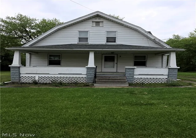 Homes for sale in Newton Falls, OH | 719 Ticknor Ave, Newton Falls, OH 44444 | MLS# 5207710