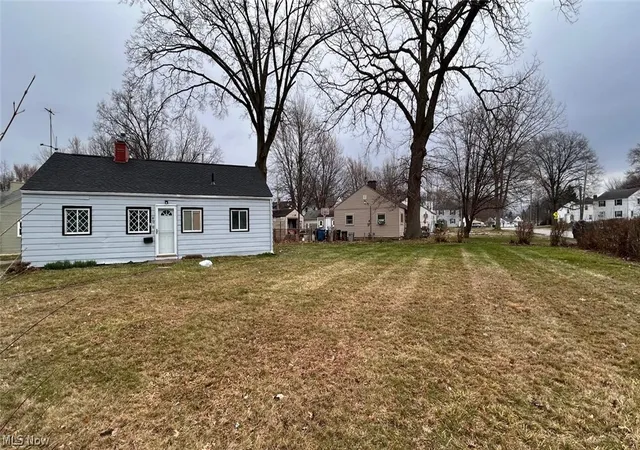 Homes for sale in Lorain, OH | 4061 Gregus Ave, Lorain, OH 44055 | MLS# 5207445