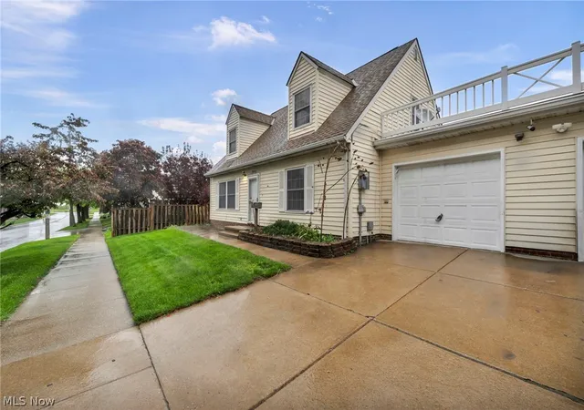 3rd image of 1251 W 70Th St, Cleveland, OH 44102 | MLS# 5207835