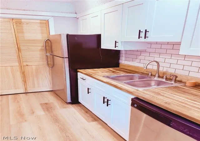 5th image of 5810 Tiffany Ct, Cleveland, OH 44124 | MLS# 5207892