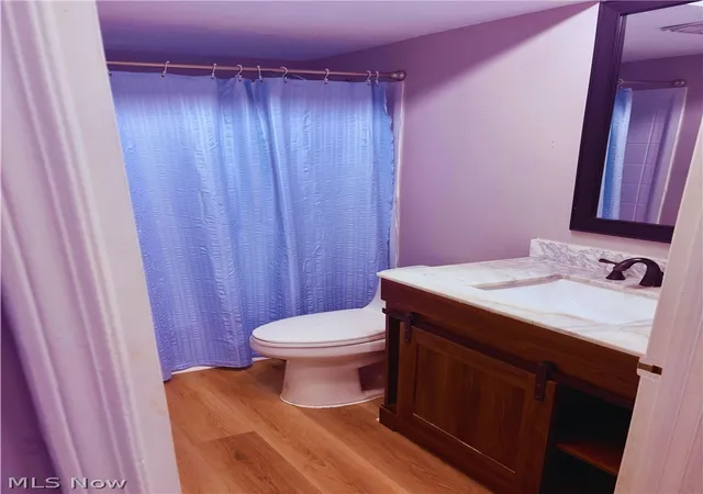 2nd image of 5810 Tiffany Ct, Cleveland, OH 44124