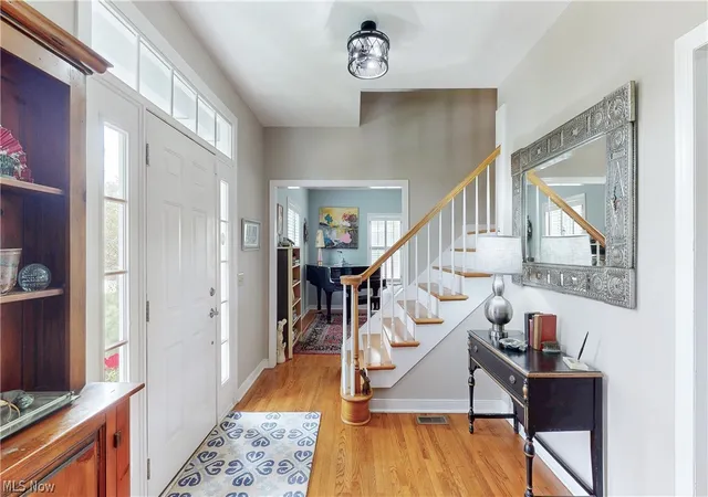 2nd image of 30 Blackberry Dr, Hudson, OH 44236 | MLS# 5207693