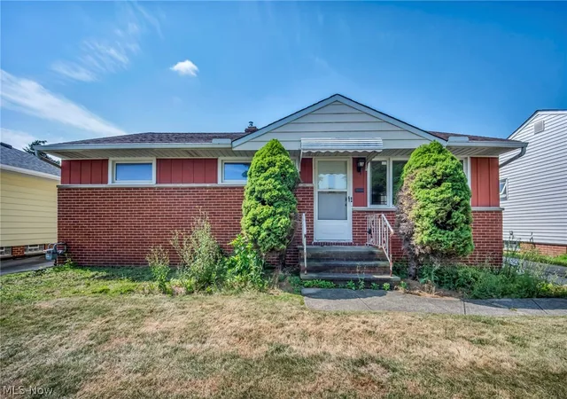 1st image of 3323 Dellwood Dr, Cleveland, OH 44134 | MLS# 5207873