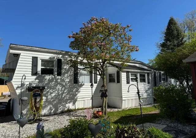 3rd image of 1705 E 28 Street #42, Ashtabula, OH 44004 | MLS# 5206731