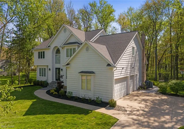 Homes for sale in Solon, OH | 5045 Crofton Ave, Solon, OH 44139 | MLS# 5207214