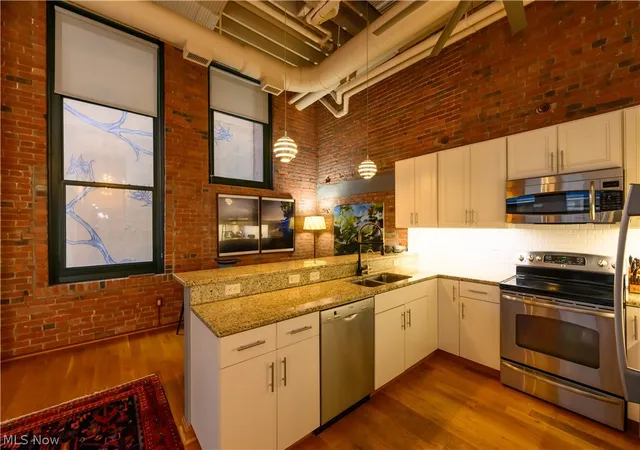 5th image of 635 W Lakeside Ave #406, Cleveland, OH 44113 | MLS# 5207976