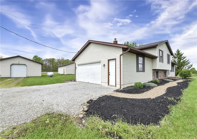 Homes for sale in Homerville, OH | 9550 Spencer Rd, Homerville, OH 44235 | MLS# 5207532