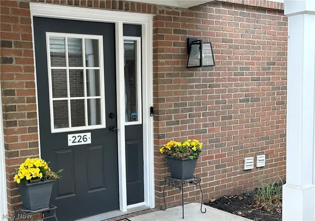 1st image of 3321 Lenox Village Dr #226, Fairlawn, OH 44333 | MLS# 5207703