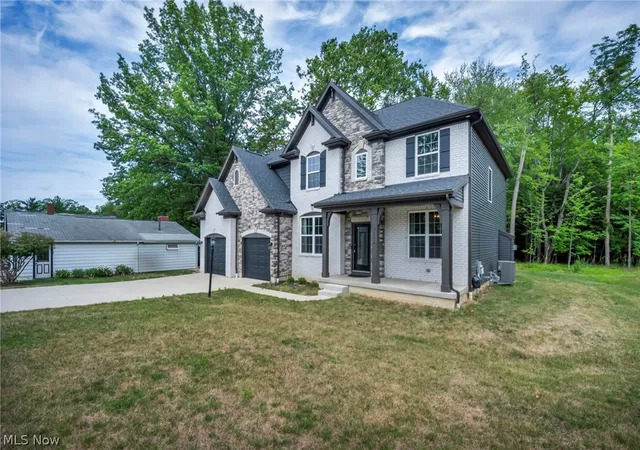 3rd image of 19736 Westwood Dr, Strongsville, OH 44149 | MLS# 5207997