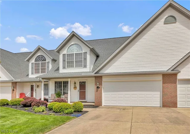Homes for sale in Eastlake, OH | 363 Northcoast Point Dr, Eastlake, OH 44095 | MLS# 5189124