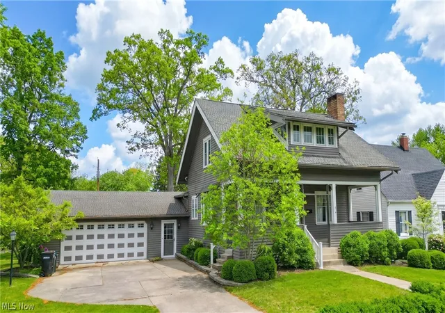 Photo 2 of Single family home for sale at 1923 Norwood Blvd, Zanesville, OH 43701 | MLS# 5208066 | Listing updated on 2026-08-31