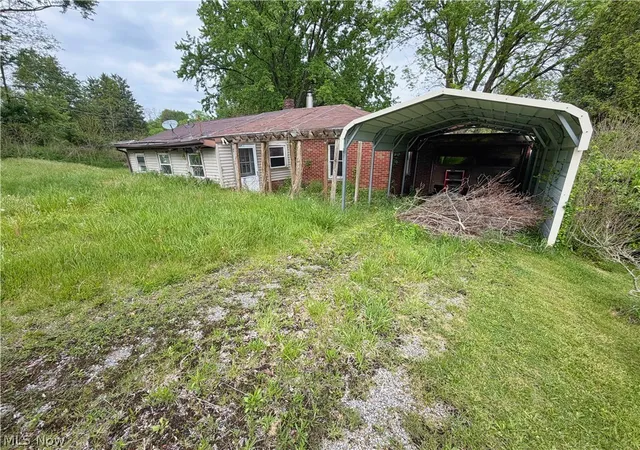 Homes for sale in East Liverpool, OH | 16816 Andrews Ave, East Liverpool, OH 43920 | MLS# 5207860
