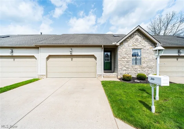 1st image of 344 Myron St, Hubbard, OH 44425 | MLS# 5207955