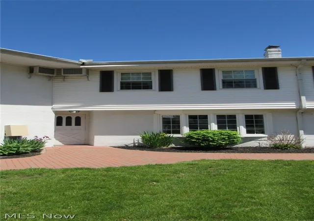 1st image of 7 Meadowlawn Dr #19, Mentor, OH 44060 | MLS# 5208234