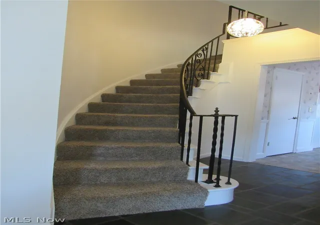 3rd image of 7 Meadowlawn Dr #19, Mentor, OH 44060 | MLS# 5208234