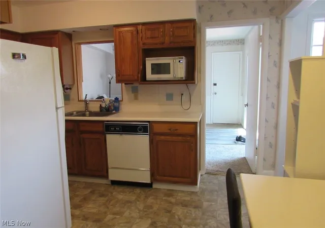 5th image of 7 Meadowlawn Dr #19, Mentor, OH 44060 | MLS# 5208234