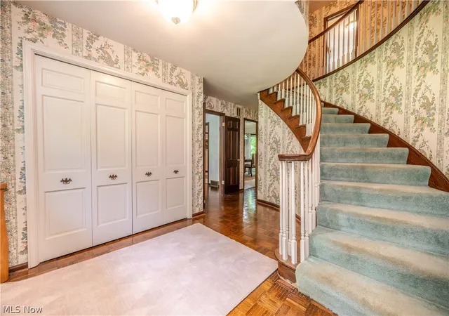 Photo 3 of Single family home for sale at 1318 Highland Ave E, Salem, OH 44460 | MLS# 5208245 | Listing updated on 2026-08-18