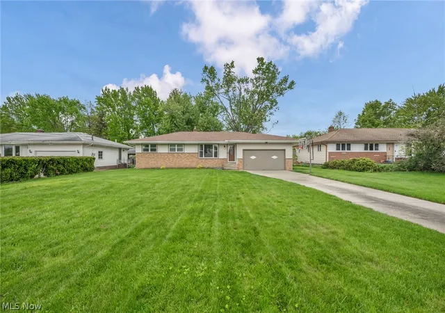 3rd image of 13177 Whitney Rd, Strongsville, OH 44136 | MLS# 5207169