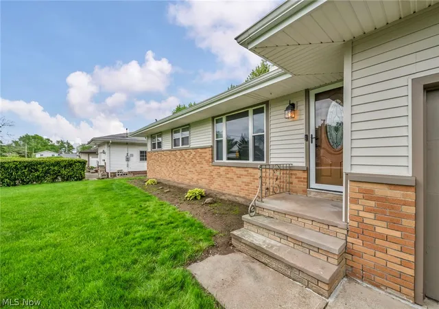 5th image of 13177 Whitney Rd, Strongsville, OH 44136 | MLS# 5207169