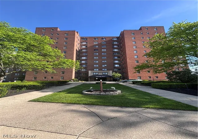 Homes for sale in Lakewood, OH | 11720 Edgewater Dr #1007, Lakewood, OH 44107 | MLS# 5207958