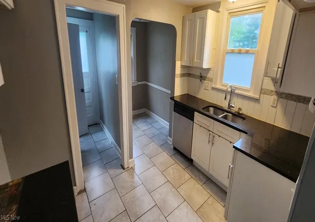 Photo 4 of Sale Pending at 1353 Avondale, Cleveland, OH 44121 | MLS# 5208281 | Listing updated on 2026-08-03