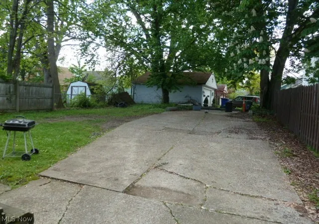 Homes for sale in Cleveland, OH | 1605 Treadway Ave, Cleveland, OH 44109 | MLS# 5208365