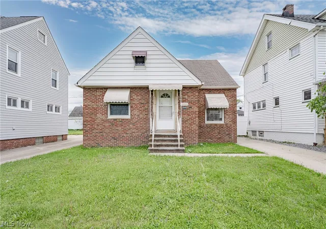 Homes for sale in Garfield Heights, OH | 10800 Vernon Ave, Garfield Heights, OH 44125 | MLS# 5207675