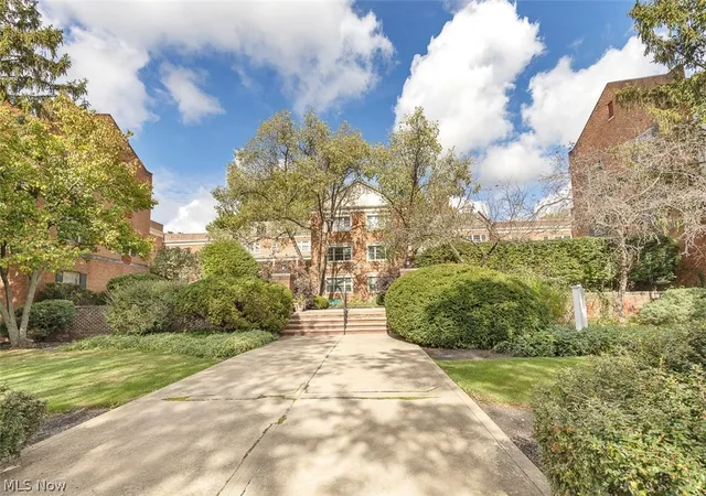 Homes for sale in Shaker Heights, OH | 15825 Van Aken Blvd #105W, Shaker Heights, OH 44120 | MLS# 5208418